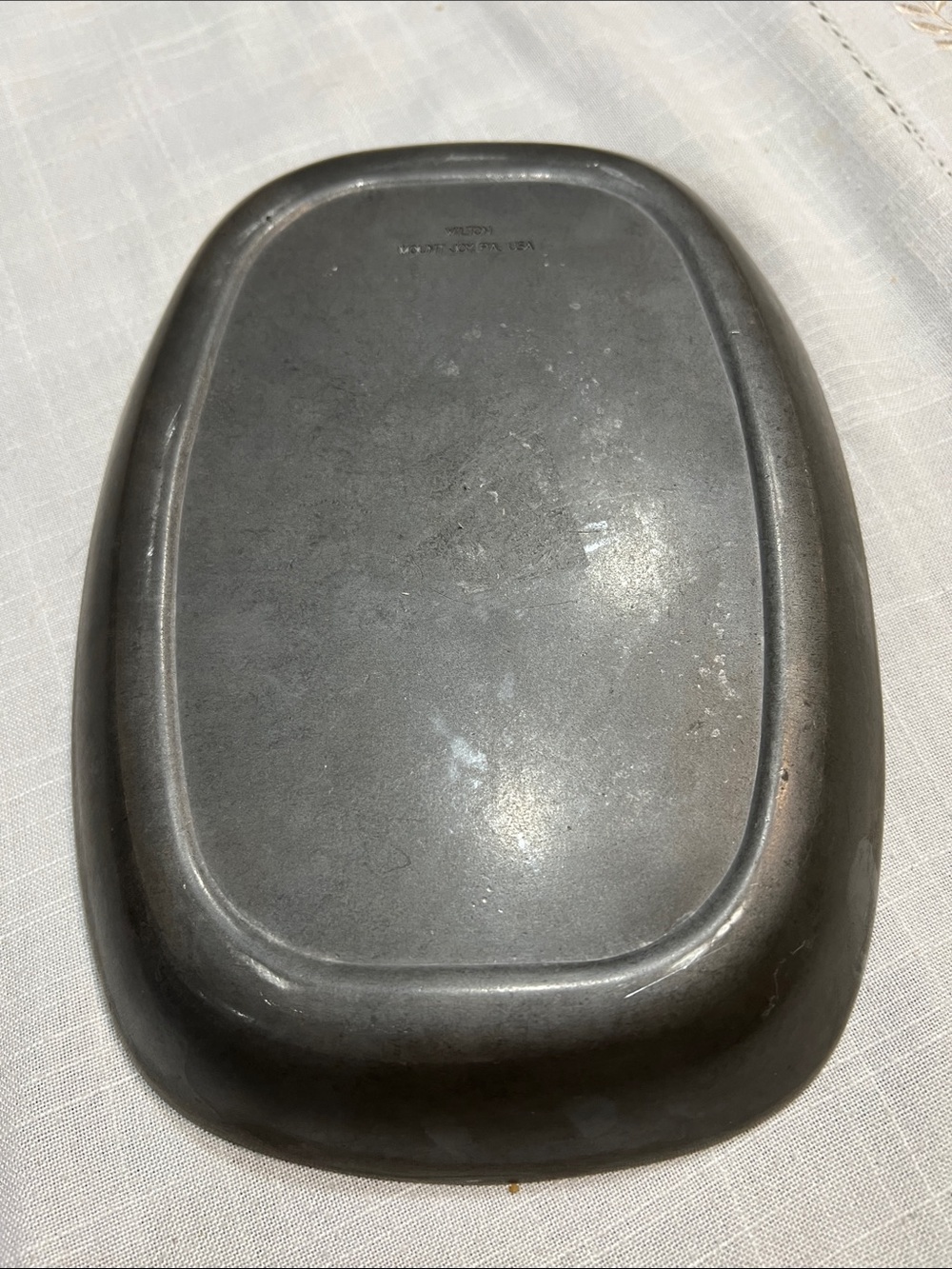 Vintage Wilton Pewter-Tone Molded Baking Pan - Gray Finish - Picture 3 of 6